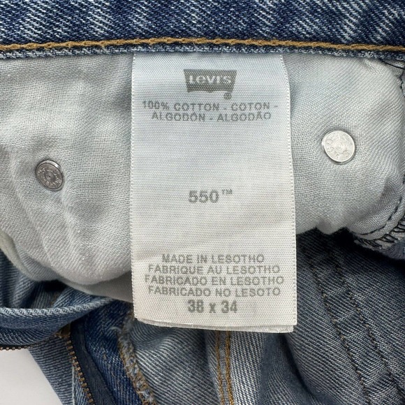 Levi's 550 Jeans Sz 38x34 Medium Wash Tapered Leg Relaxed Fit High Rise Zip Fly - Picture 6 of 7